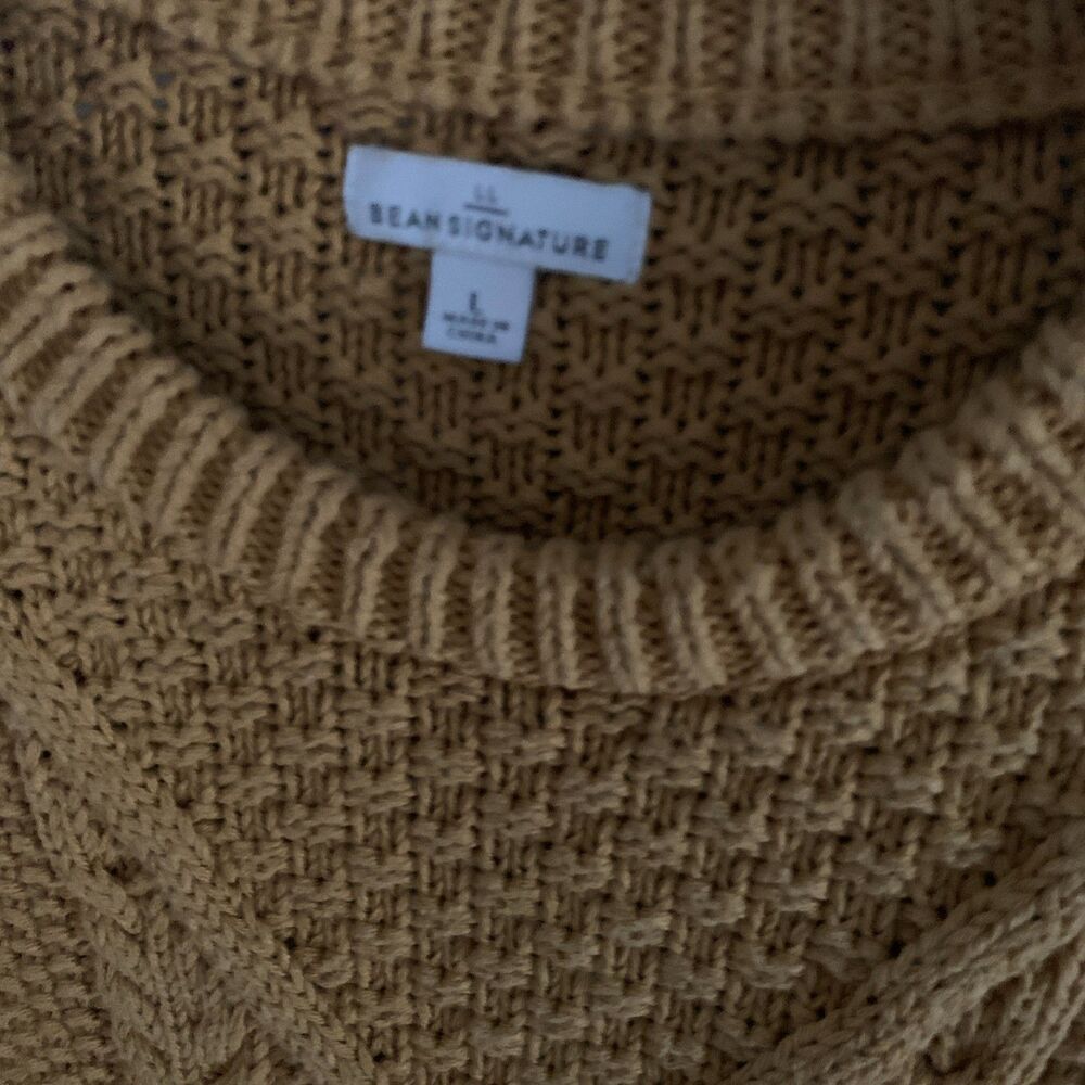LL Bean Signature Mustard Gold Cable Knit Pullover Sweater Size Large - Picture 3 of 5